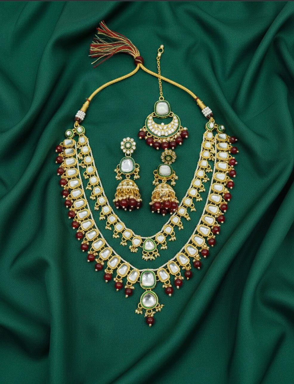 Fancy Emerald Kundan Necklace With Earings & Mang Tika