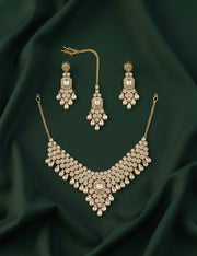 Women Ruby Kundan Necklace With Earings & Mang Tika