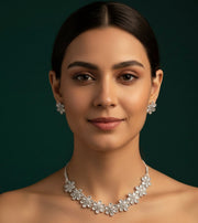 Women Floral Daimond Necklace With Earings