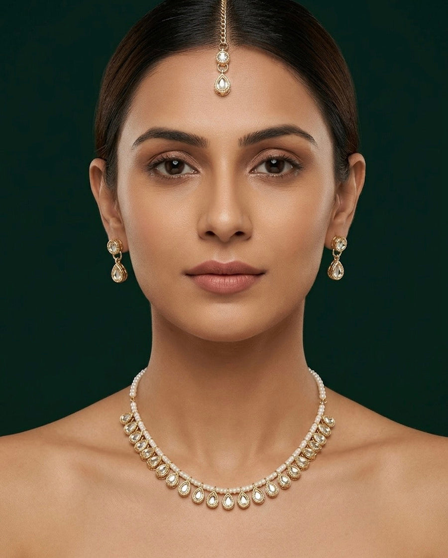 Fancy Pearls & Kundan Choker Necklace With Studs