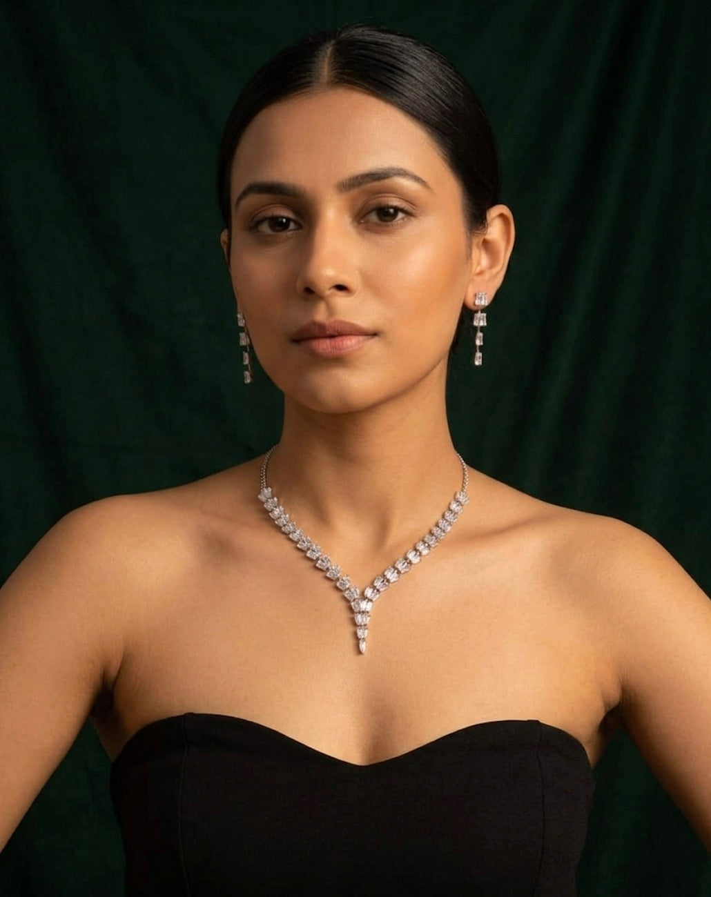 Silver Plated Antique Design Diamond Necklace With Earrings