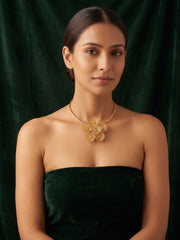 Women Gold-Plated Contemporary Filigree Floral Cluster Choker Collar Necklace