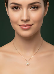 Elegant Pearl With Round Pendant Chain