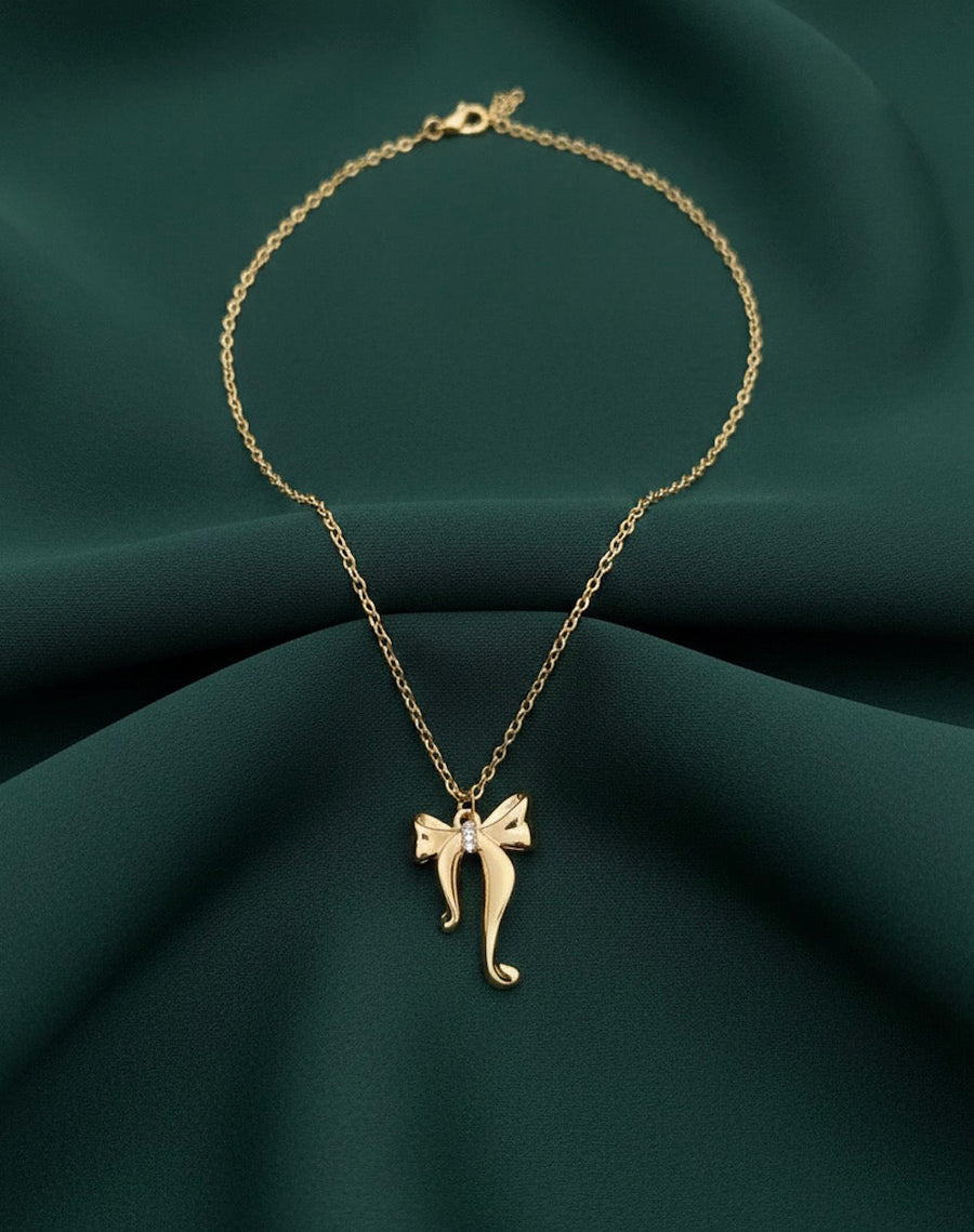 Antique Designer Bow Pendent with Chain