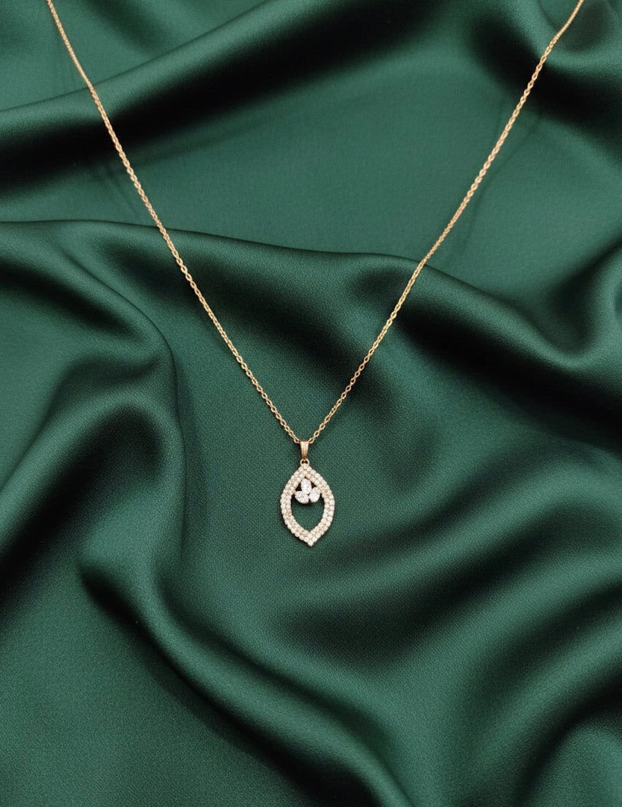 Fancy Chain With Beautiful Diamond Pandent