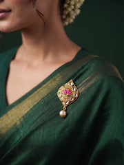 Women Gold Plated Kundan Studded Saree Clip Saree Accessories