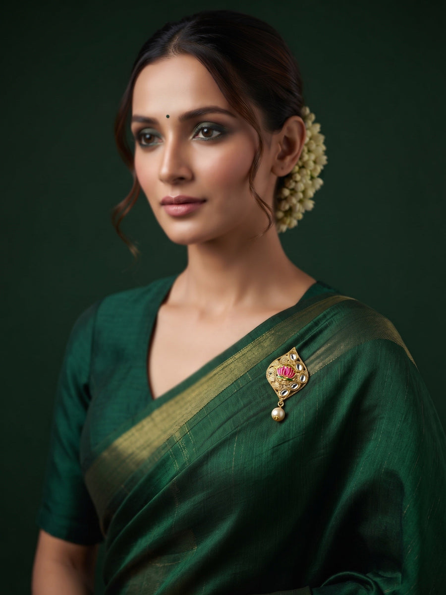 Women Gold Plated Kundan Studded Saree Clip Saree Accessories